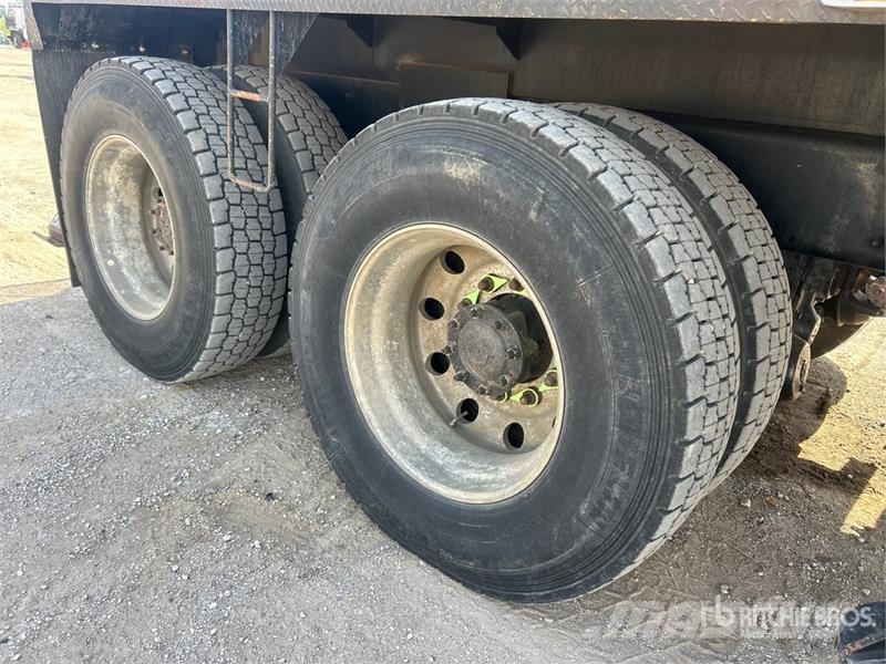 Freightliner M2 106 Camiões de sonda de perfuração móvel