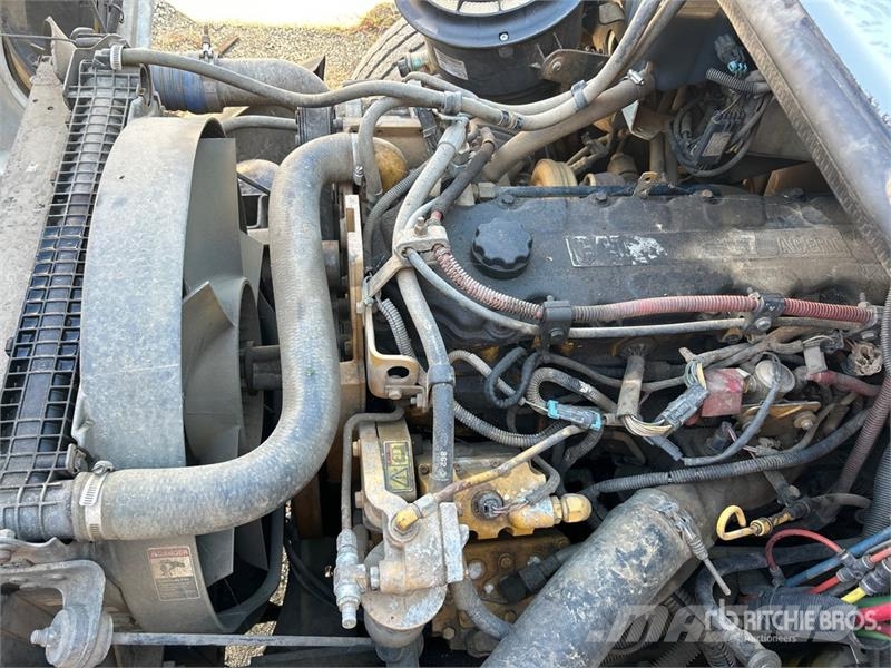 Freightliner M2 106 Camiones plataforma