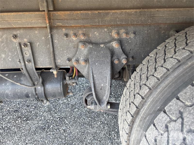 Freightliner M2 106 Isotermos y frigoríficos