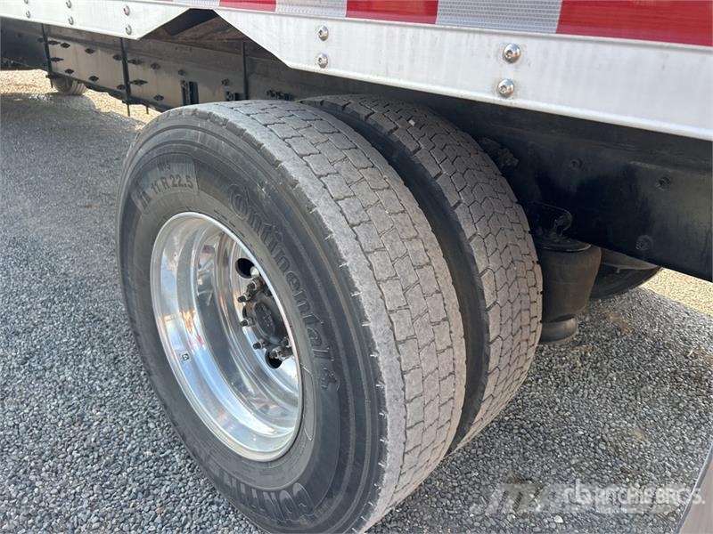 Freightliner M2 106 Camion cassonati