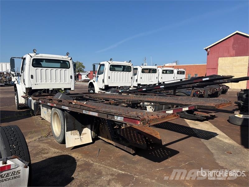 Freightliner M2 106 Autoveokid