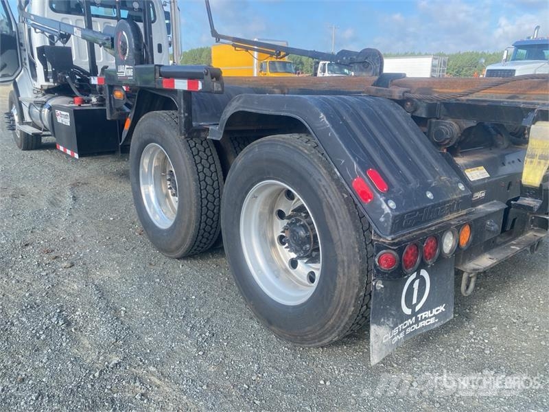 Freightliner M2 106 Portaalsysteem vrachtwagens