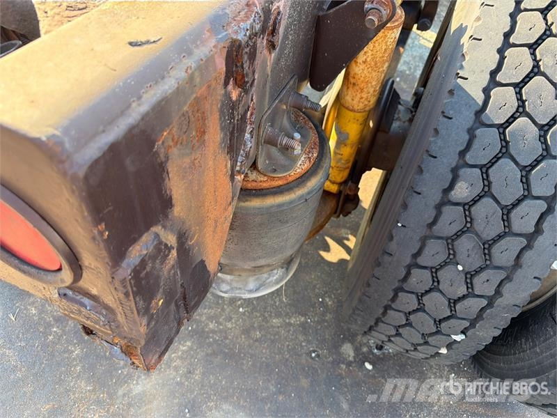Freightliner M2 106 Camiones portacoches