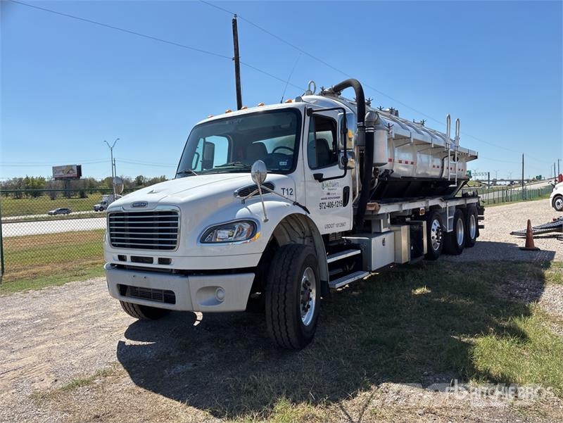 Freightliner M2 106 Camiones aspiradores/combi