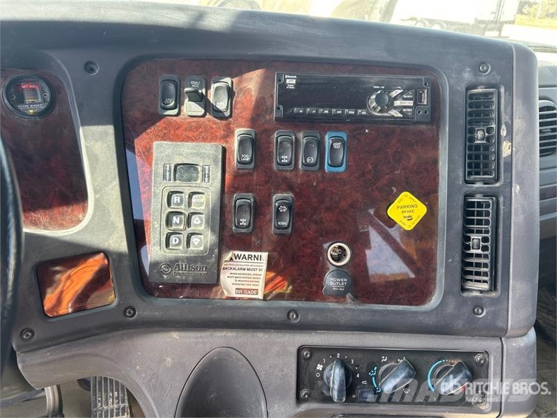 Freightliner M2 106 Camiões de sonda de perfuração móvel