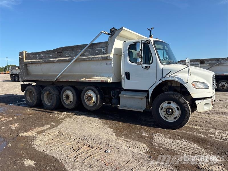 Freightliner M2 106 傾卸式卡車