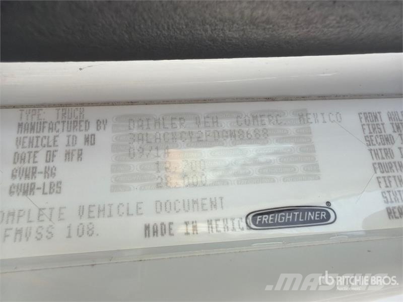 Freightliner M2 106 Camiones portacoches