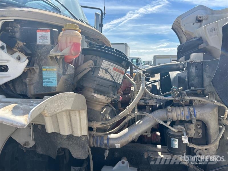 Freightliner M2 106 Camiões de sonda de perfuração móvel