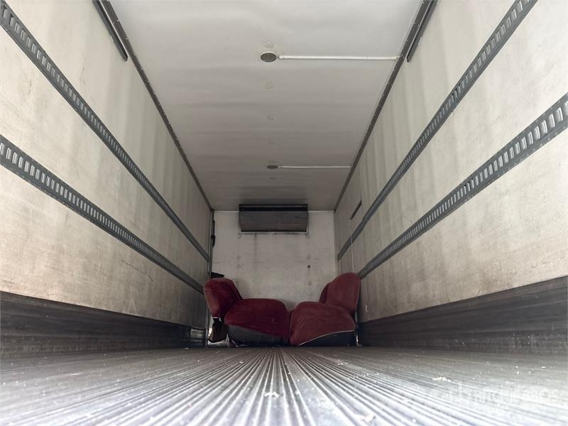 Freightliner M2 106 Isotermos y frigoríficos
