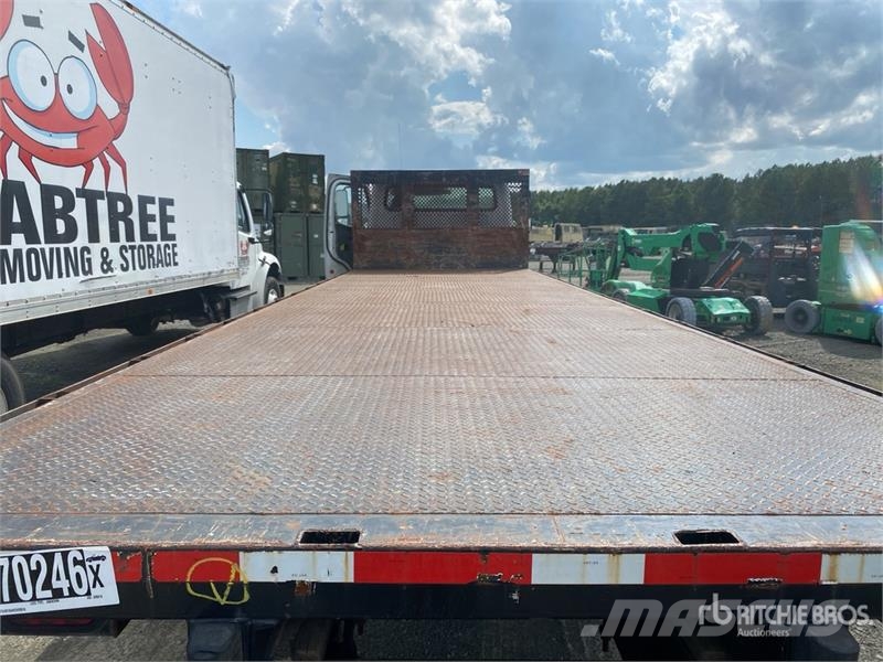 Freightliner M2 106 Caminhões de mesa/dropside
