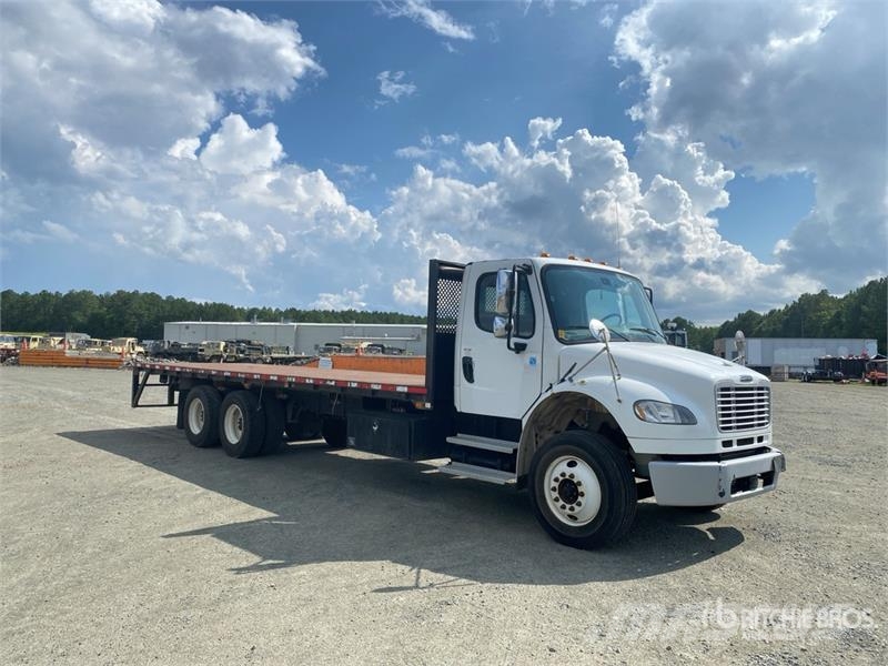 Freightliner M2 106 Caminhões de mesa/dropside
