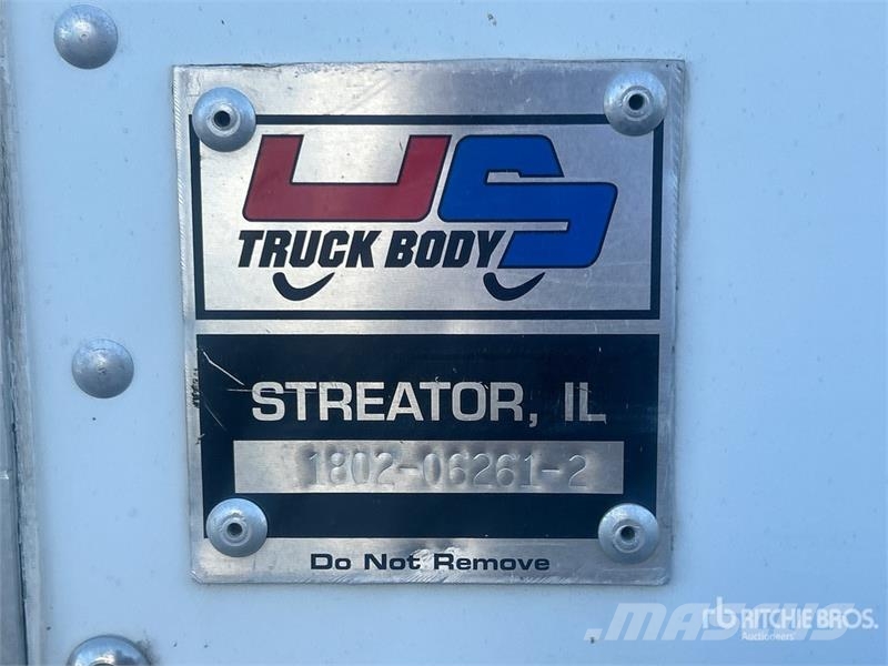 Freightliner M2 106 Skriňová nadstavba