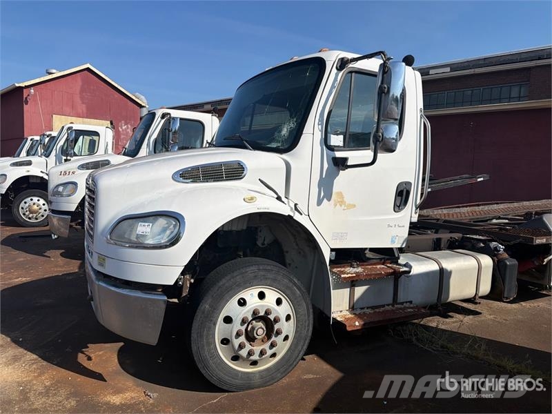 Freightliner M2 106 Autoveokid