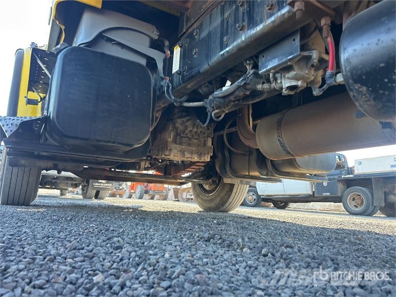 Freightliner M2 106 Madelautod