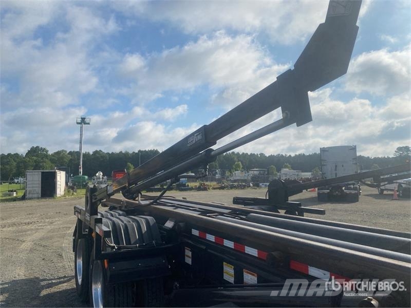 Freightliner M2 106 Portaalsysteem vrachtwagens