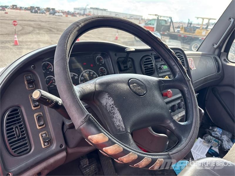 Freightliner M2 106 Tegljači