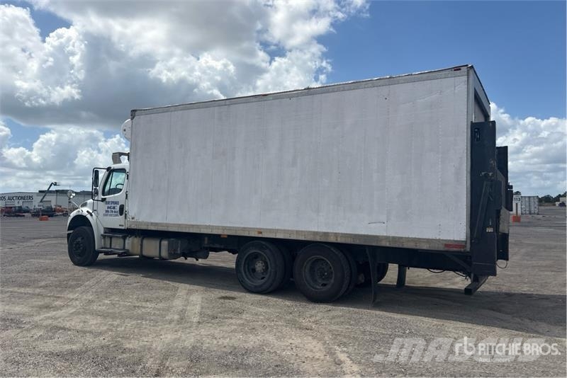 Freightliner M2 106 Caminhões com temperatura controlada