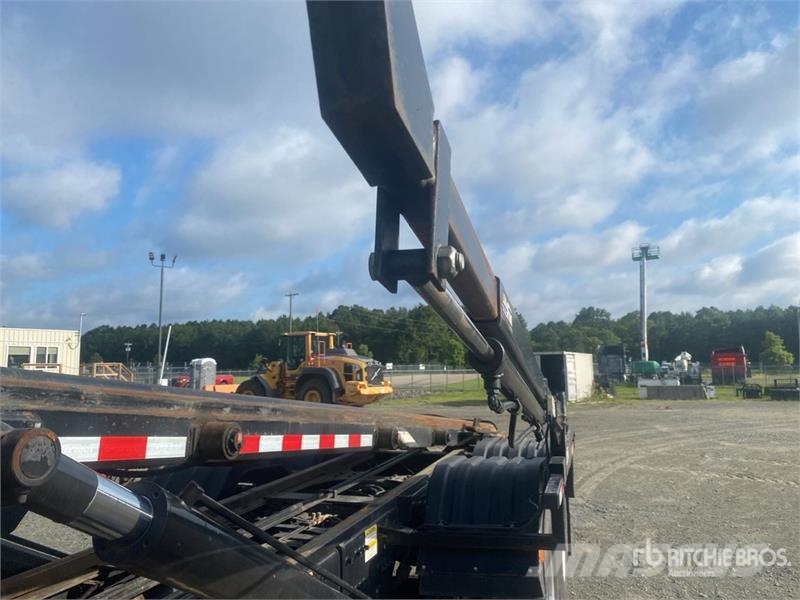 Freightliner M2 106 Portaalsysteem vrachtwagens