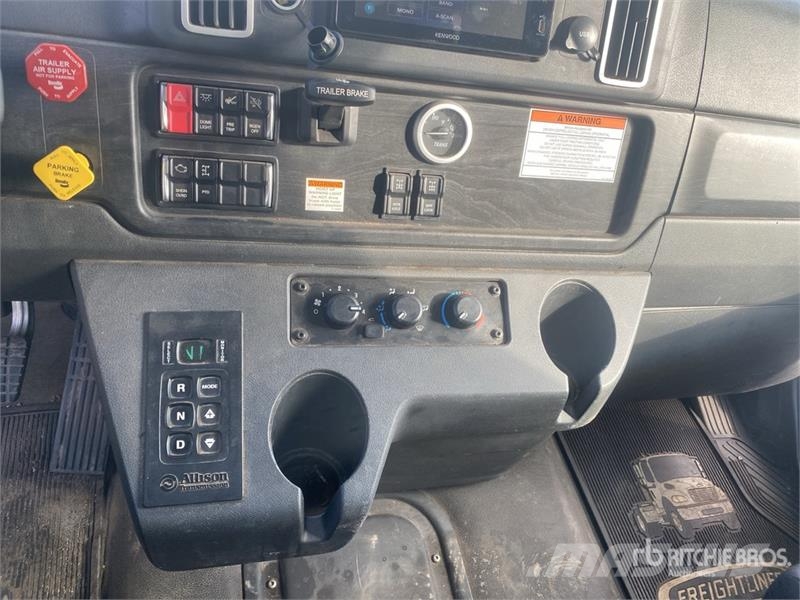 Freightliner M2 106 Portaalsysteem vrachtwagens