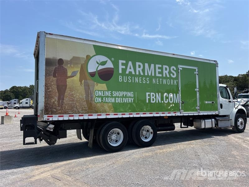Freightliner M2 106 Furgons