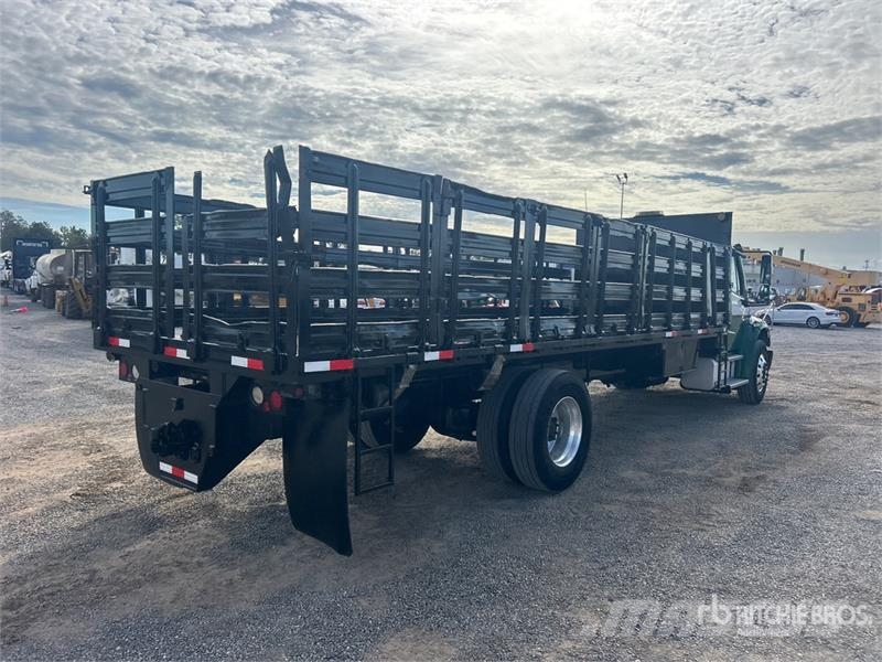 Freightliner M2 106 Platte bakwagens