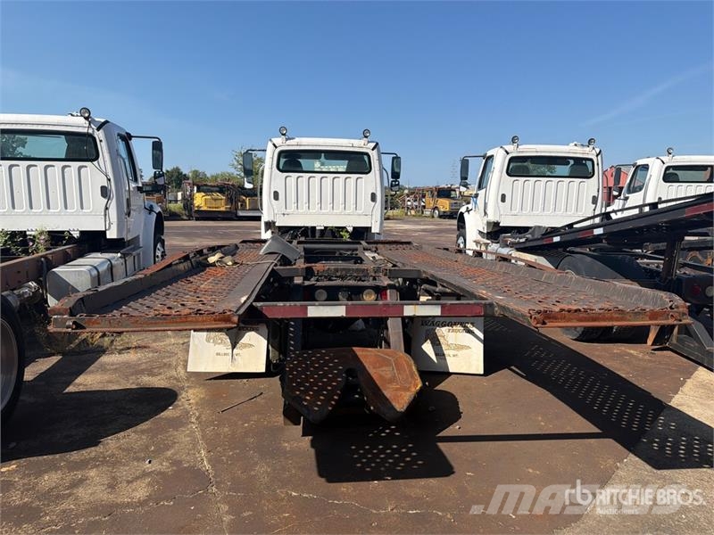 Freightliner M2 106 Autoveokid