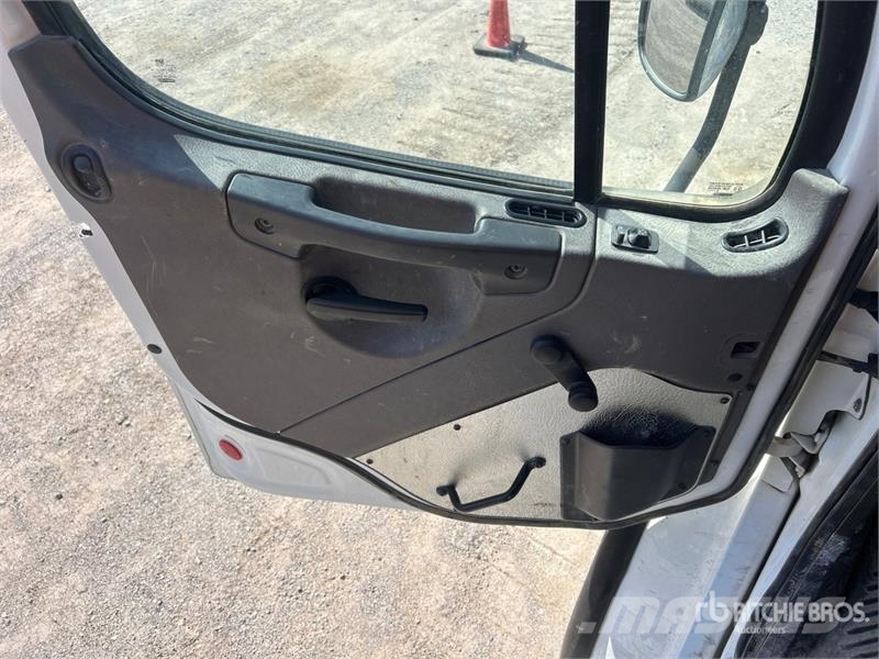 Freightliner M2 106 Camiões de sonda de perfuração móvel
