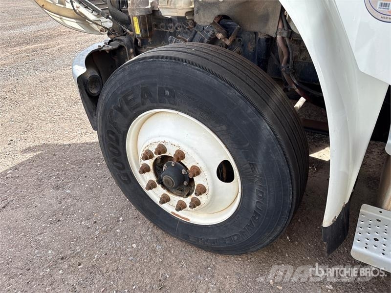 Freightliner M2 106 Kravas automašīnas - refrižeratori
