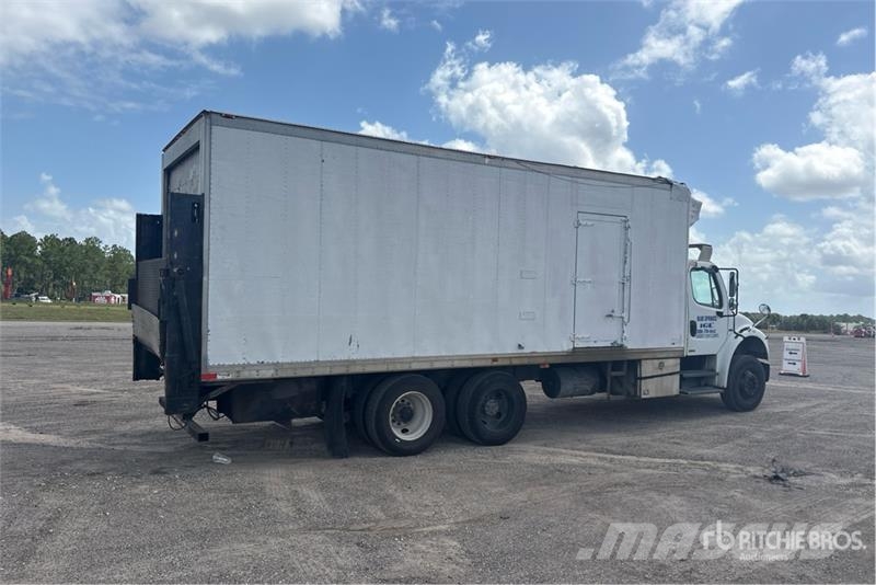 Freightliner M2 106 Caminhões com temperatura controlada
