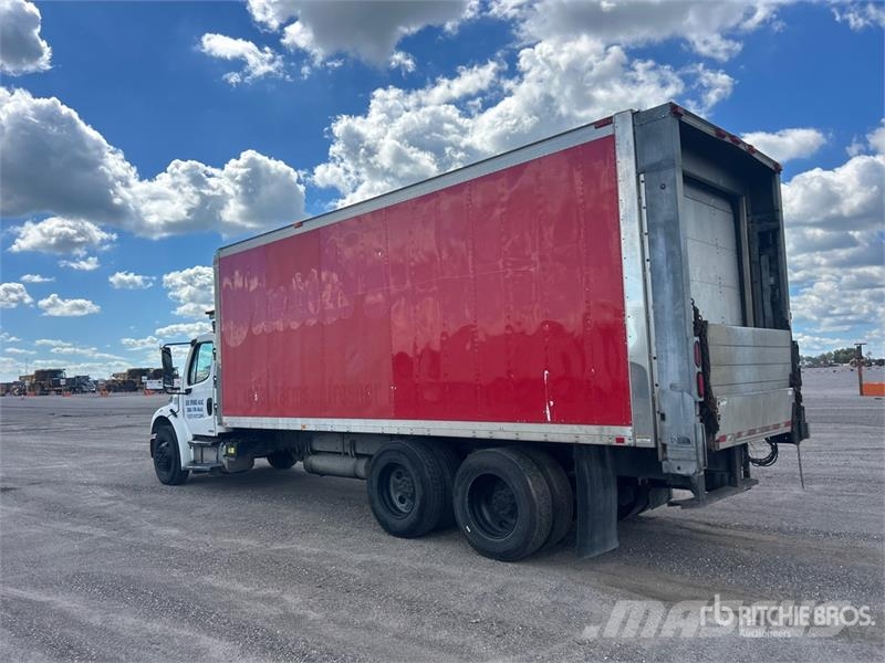 Freightliner M2 106 Грузовики-Рефрижераторы