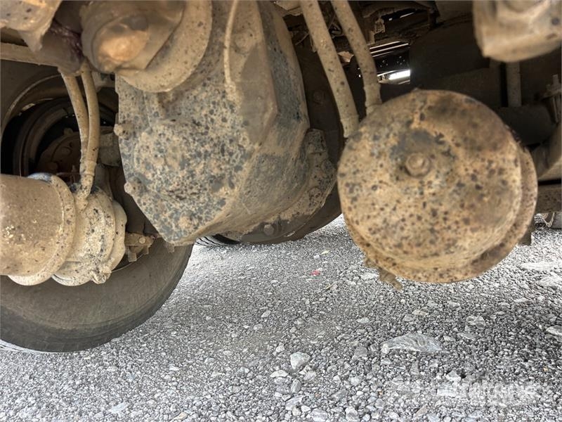 Freightliner M2 106 Furgons