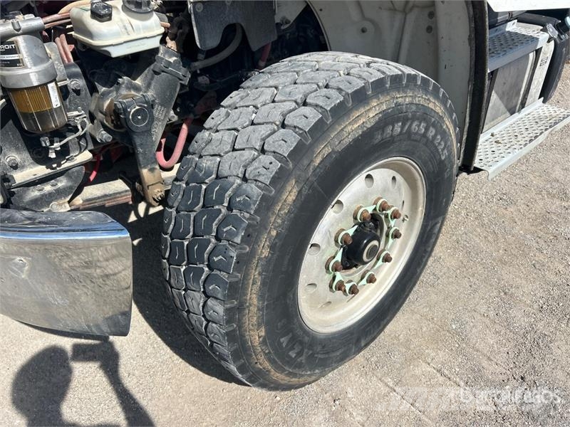 Freightliner M2 106 Camiões de sonda de perfuração móvel