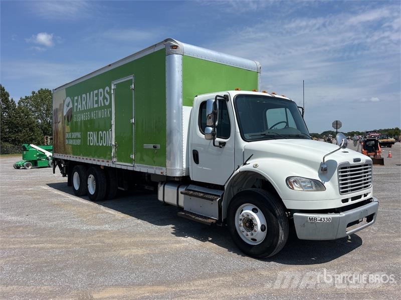 Freightliner M2 106 Furgons