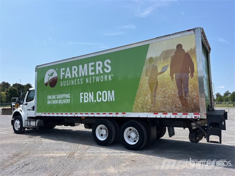 Freightliner M2 106 Furgons