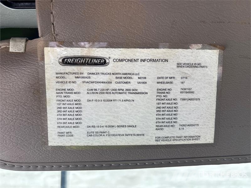 Freightliner M2 106 Pacēlāji uz automašīnas bāzes
