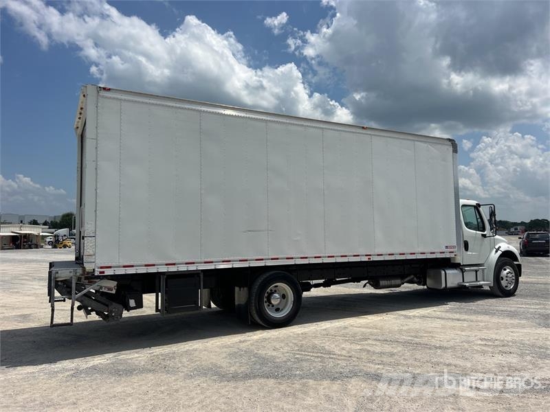 Freightliner M2 106 Furgons