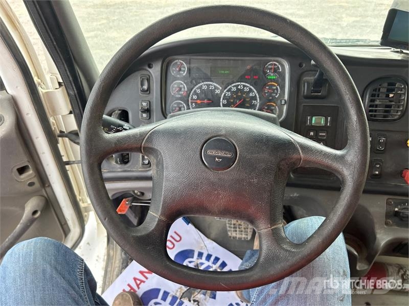 Freightliner M2 106 4000 gal 6x4 Water Truck Caminhão-pipa