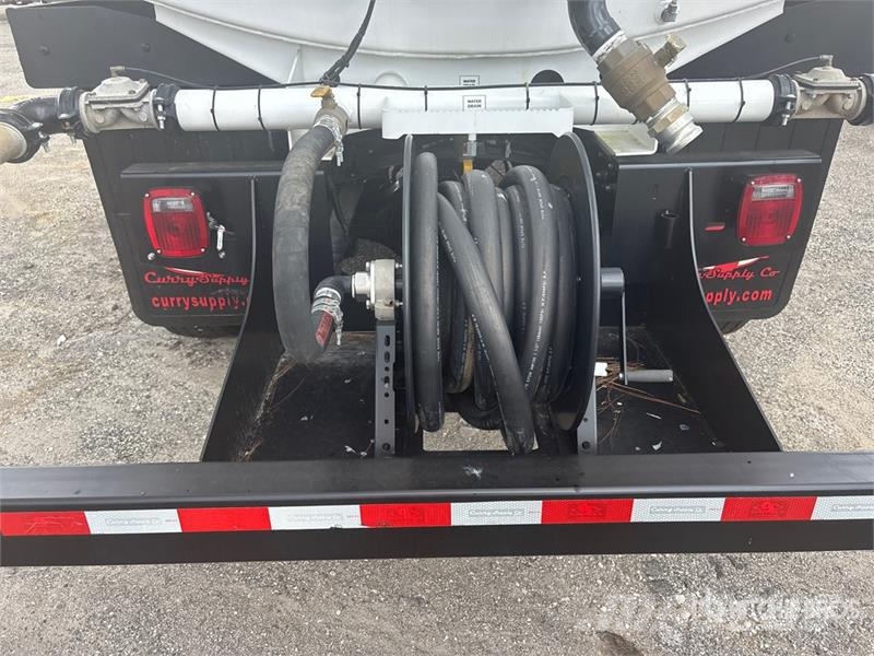Freightliner M2 106 4000 gal 6x4 Water Truck Tovornjaki za vodo