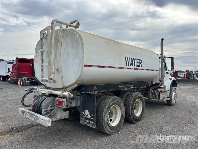 Freightliner M2 106 4000 gal 6x4 Water Truck Caminhão-pipa
