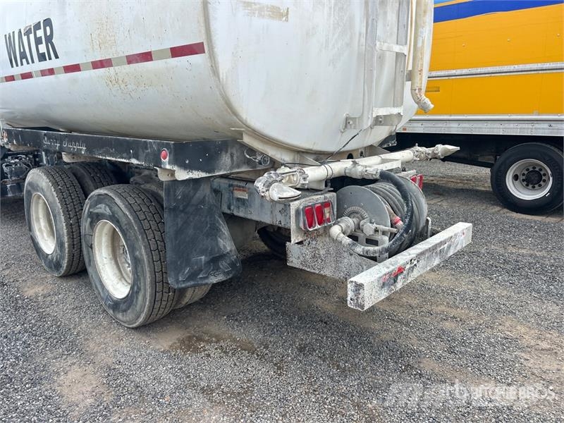 Freightliner M2 106 4000 gal 6x4 Water Truck Caminhão-pipa
