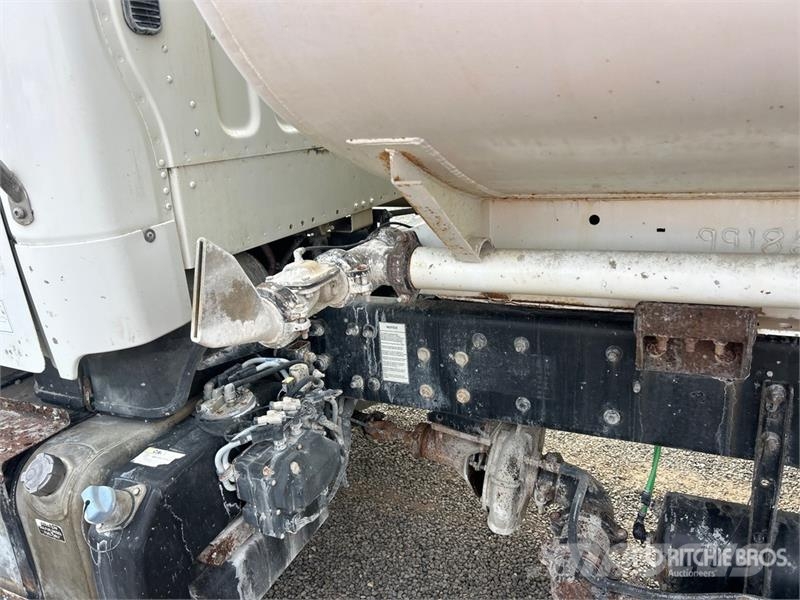 Freightliner M2 106 4000 gal 6x4 Water Truck Caminhão-pipa