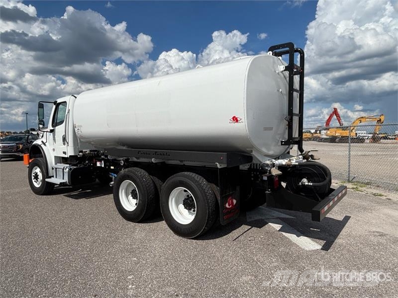 Freightliner M2 106 4000 gal 6x4 Water Truck Цистерни за вода
