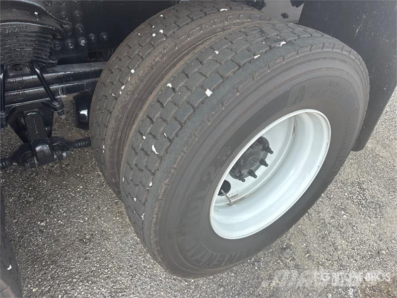 Freightliner M2 106 4000 gal 6x4 Water Truck Tovornjaki za vodo