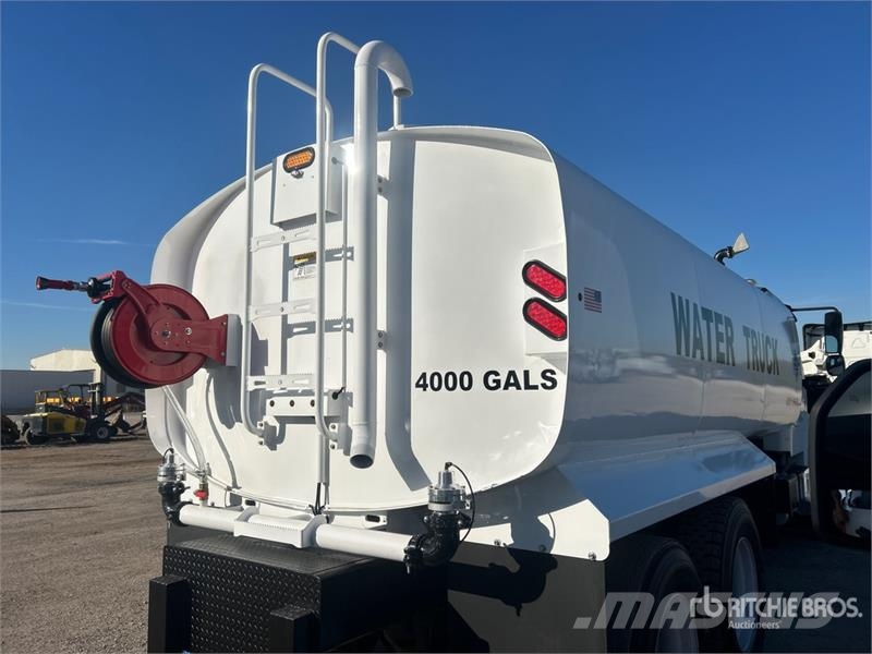 Freightliner M2 106 4000 gal 6x4 Water Truck Vanningsvogn for støvdemping