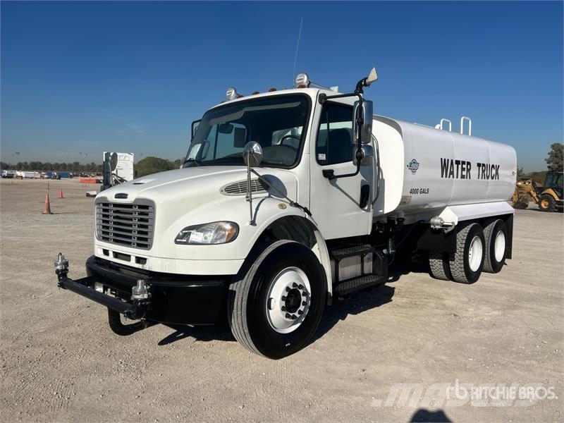Freightliner M2 106 4000 gal 6x4 Water Truck Vanningsvogn for støvdemping