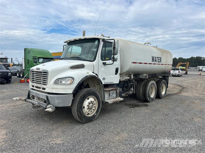 Freightliner M2 106 4000 gal 6x4 Water Truck Caminhão-pipa