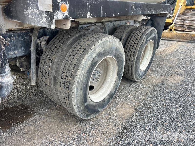 Freightliner M2 106 4000 gal 6x4 Water Truck Caminhão-pipa