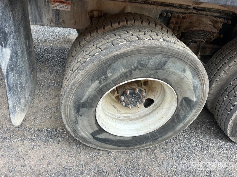 Freightliner M2 106 4000 gal 6x4 Water Truck Caminhão-pipa