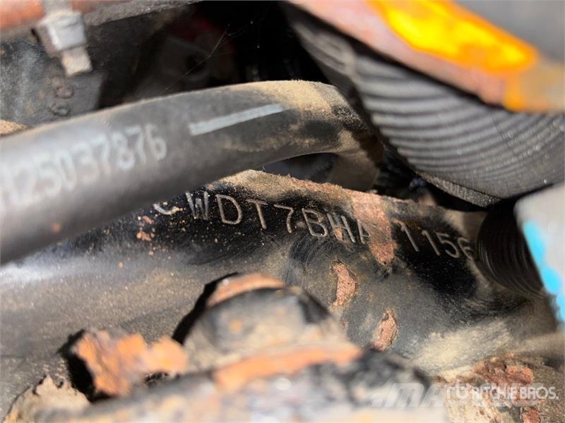 Freightliner M2 106 4x2 Van Truck (Inoperable) 貨箱式卡車