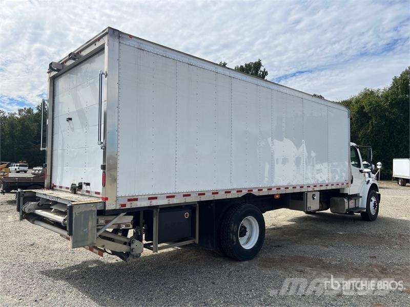 Freightliner M2 106 4x2 Van Truck شاحنات ذات هيكل صندوقي